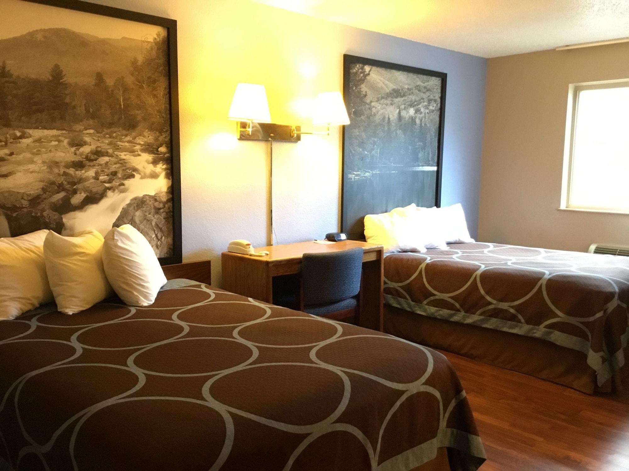 Super 8 By Wyndham Newburgh/West Point Stewart Intl Airport Μοτέλ Εξωτερικό φωτογραφία