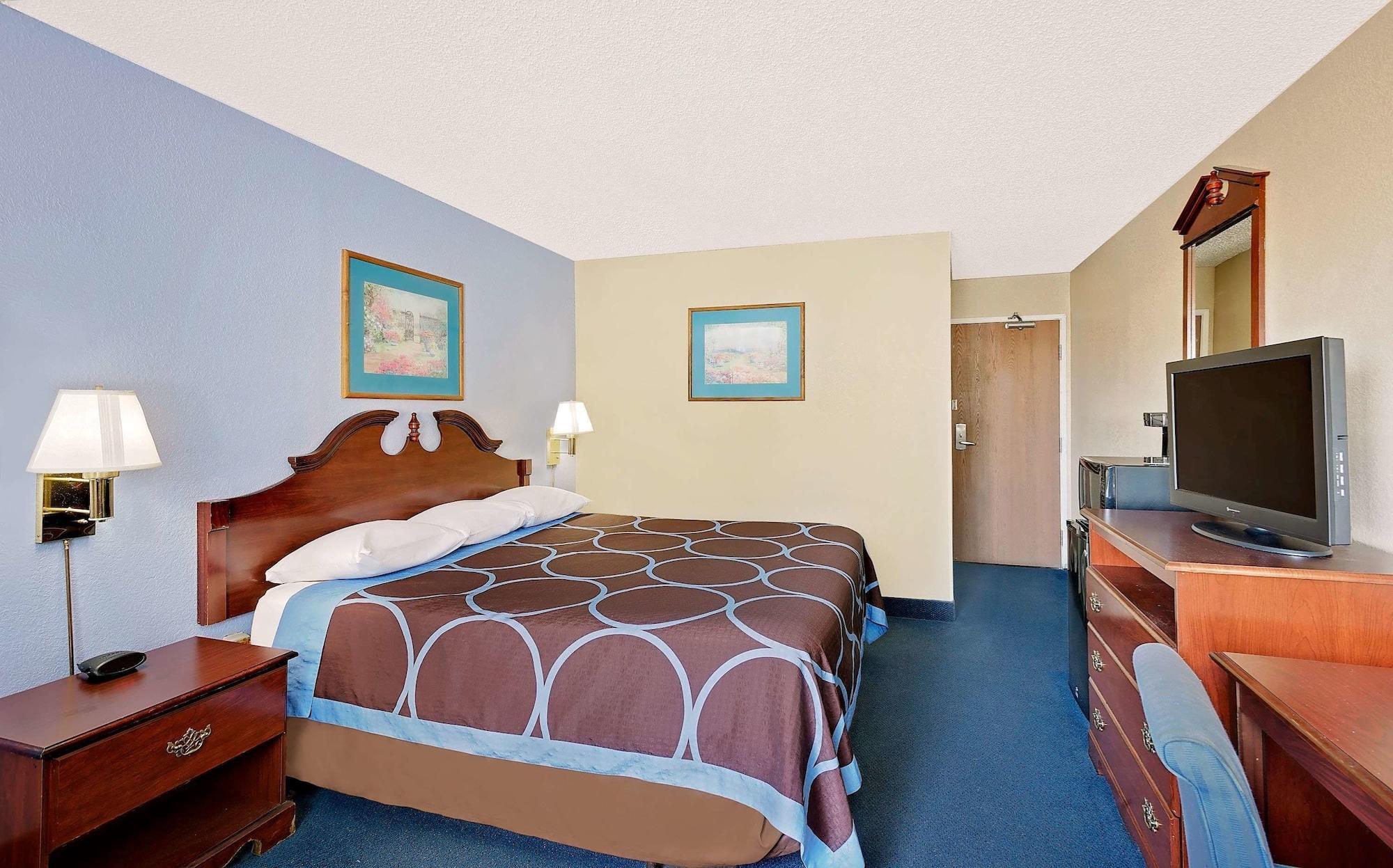 Super 8 By Wyndham Newburgh/West Point Stewart Intl Airport Μοτέλ Εξωτερικό φωτογραφία