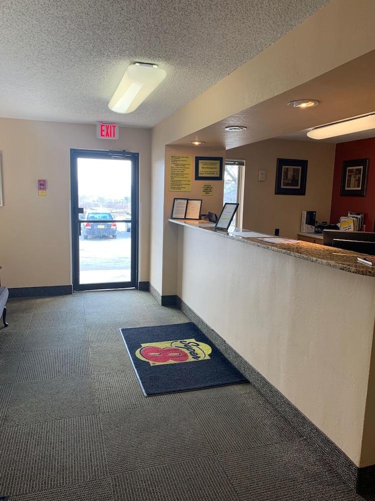 Super 8 By Wyndham Newburgh/West Point Stewart Intl Airport Μοτέλ Εξωτερικό φωτογραφία