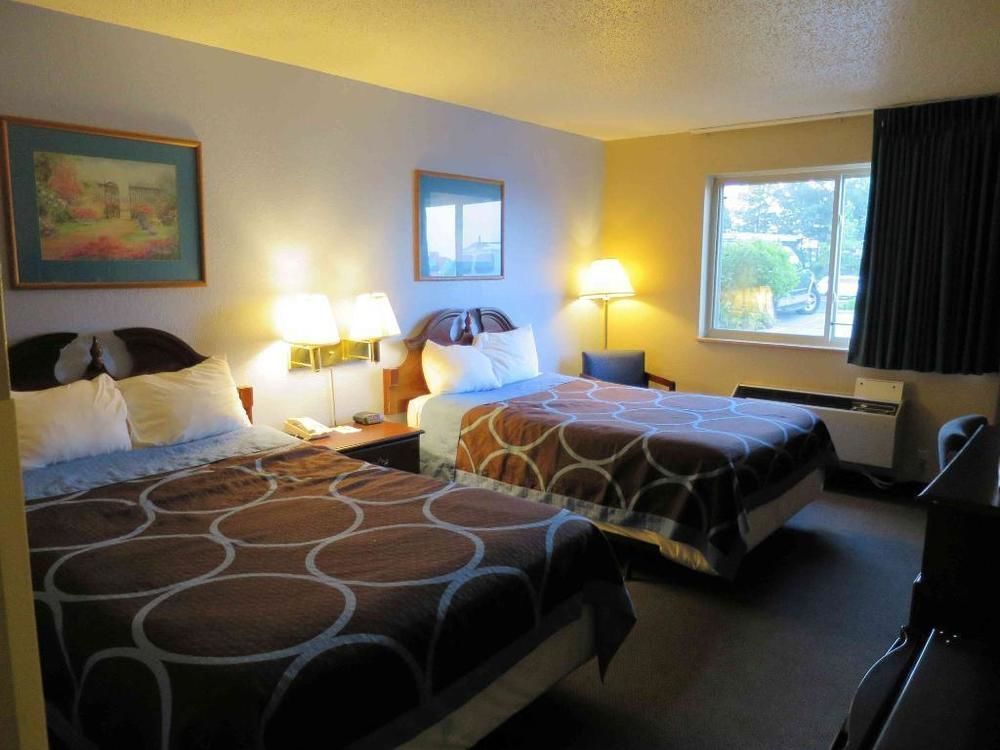 Super 8 By Wyndham Newburgh/West Point Stewart Intl Airport Μοτέλ Εξωτερικό φωτογραφία