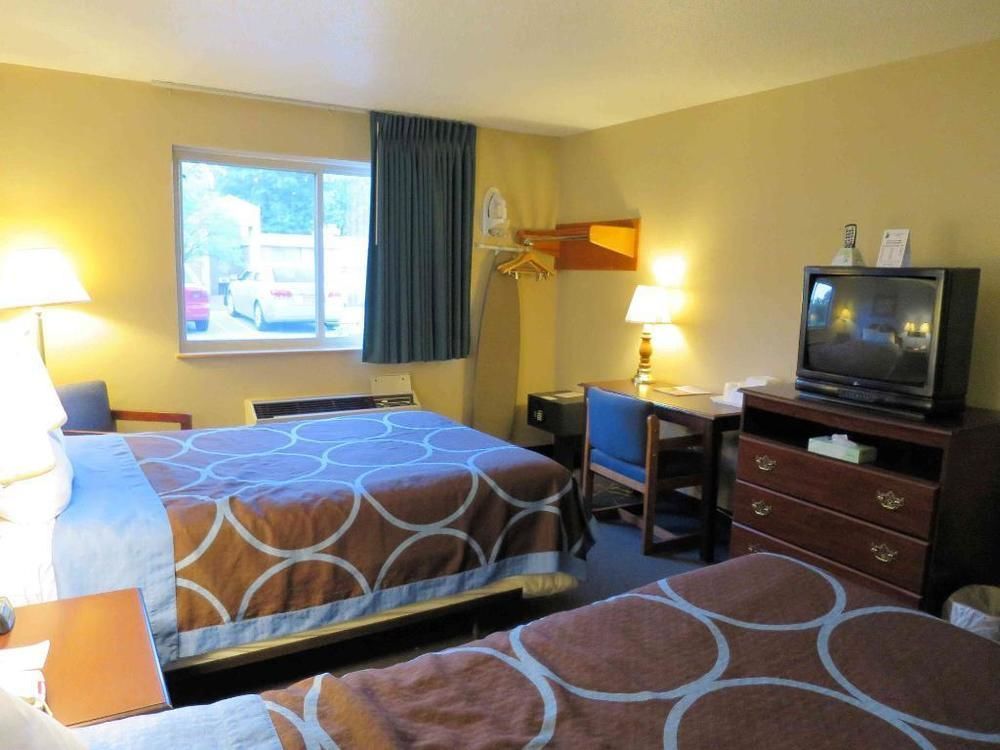 Super 8 By Wyndham Newburgh/West Point Stewart Intl Airport Μοτέλ Εξωτερικό φωτογραφία